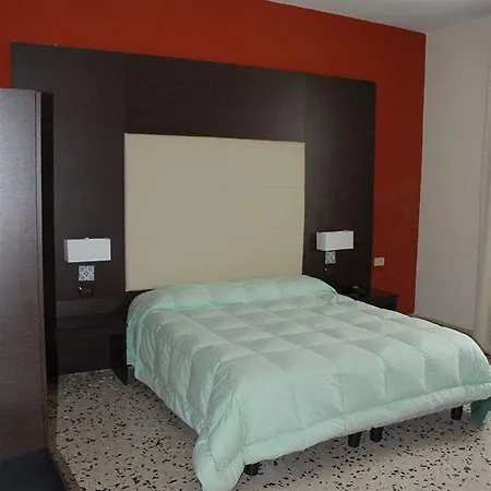 Liberta Отель Палермо