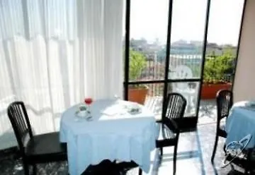 Liberta Hotel 3*