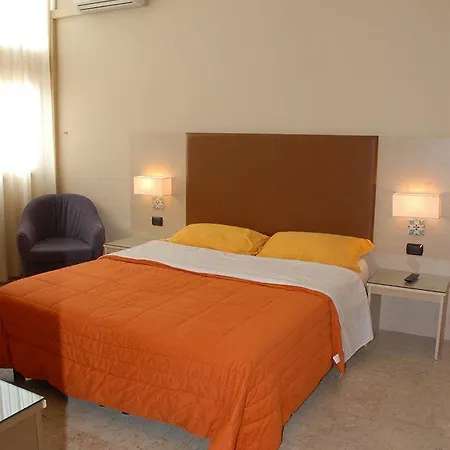 Liberta Hotel 3*